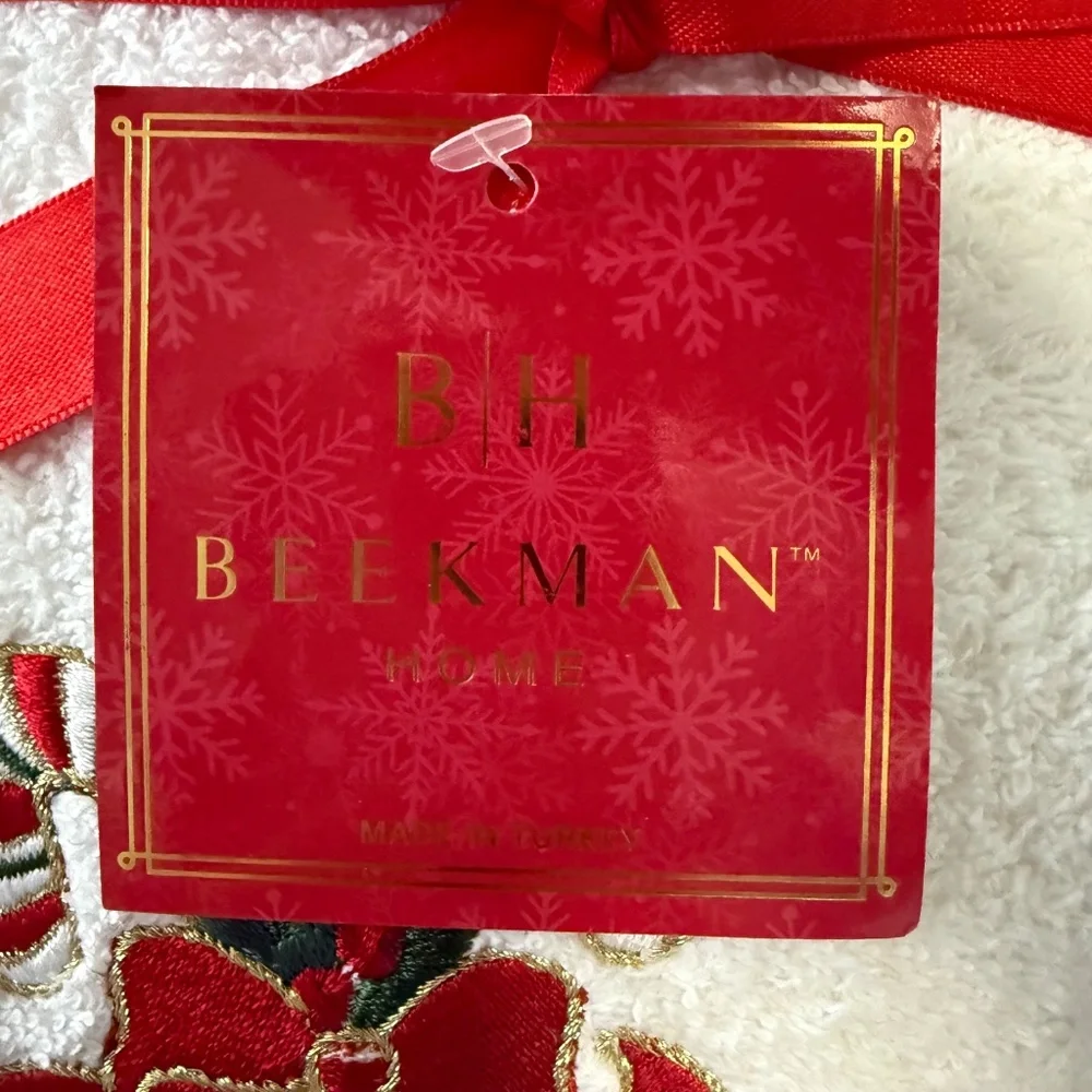BH Beekman‎ Winter Christmas Set Of 2 Embroidered White Hand Towels
